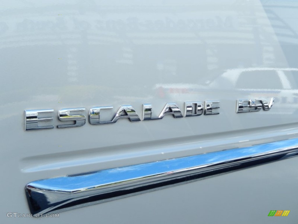 2011 Cadillac Escalade ESV Platinum Marks and Logos Photo #84811956
