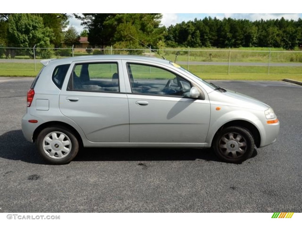 2004 Aveo LS Hatchback - Galaxy Silver Metallic / Gray photo #4
