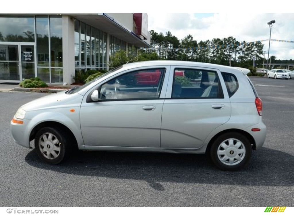 2004 Aveo LS Hatchback - Galaxy Silver Metallic / Gray photo #8