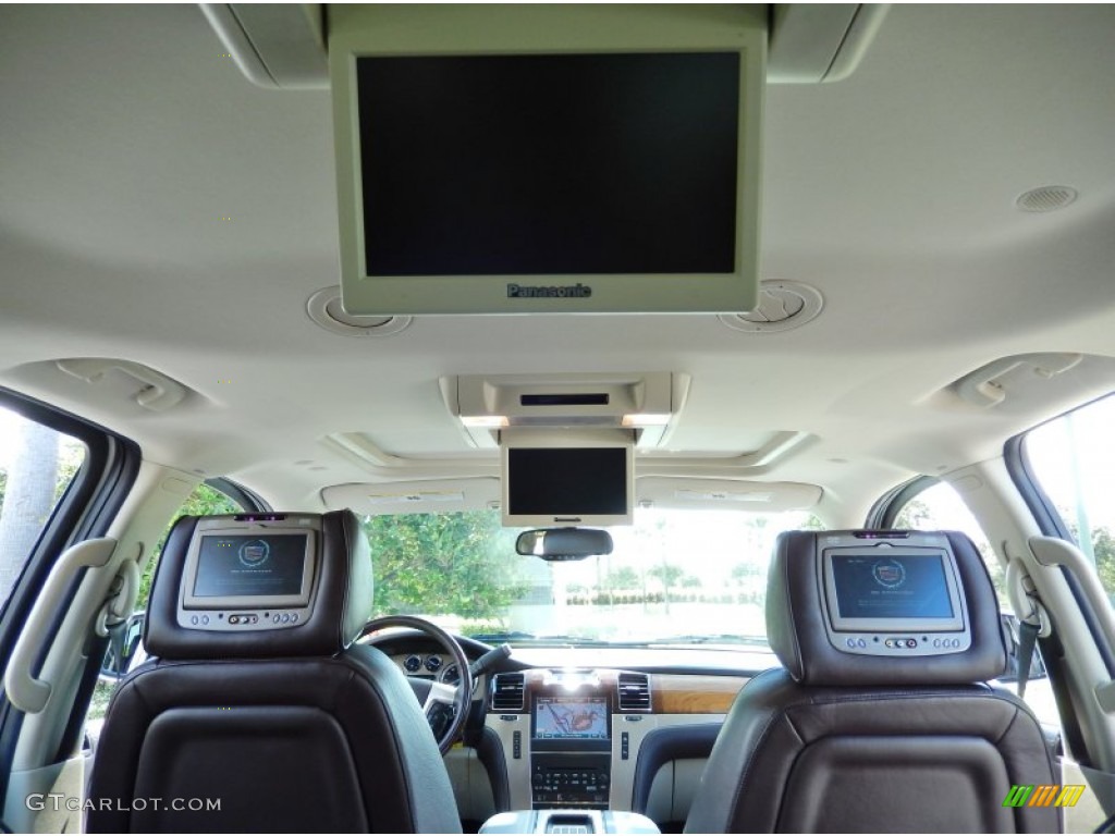 2011 Cadillac Escalade ESV Platinum Entertainment System Photo #84812250