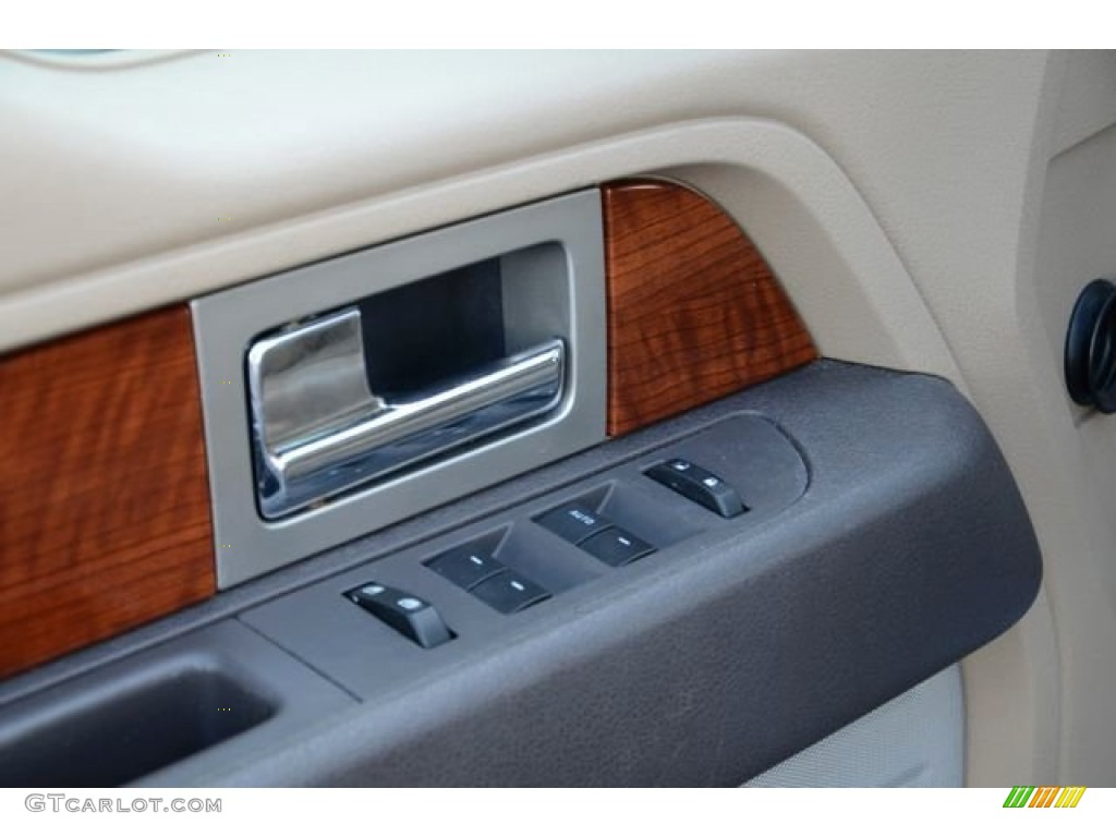 2010 F150 Lariat SuperCrew - Red Candy Metallic / Tan photo #23