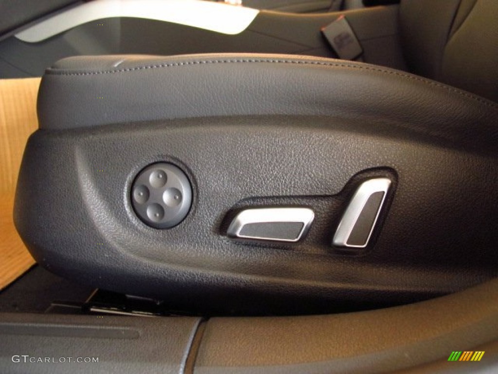 2014 Audi A4 2.0T Sedan Controls Photo #84814347