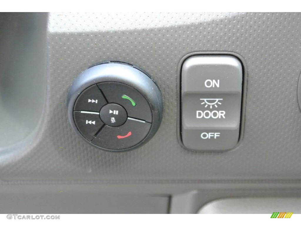 2006 Honda Ridgeline RTL Controls Photo #84814368