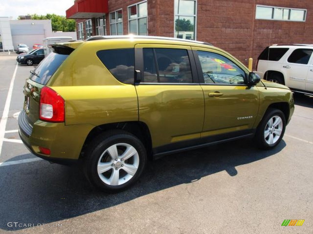 2012 Compass Sport - Rescue Green Metallic / Dark Slate Gray photo #3