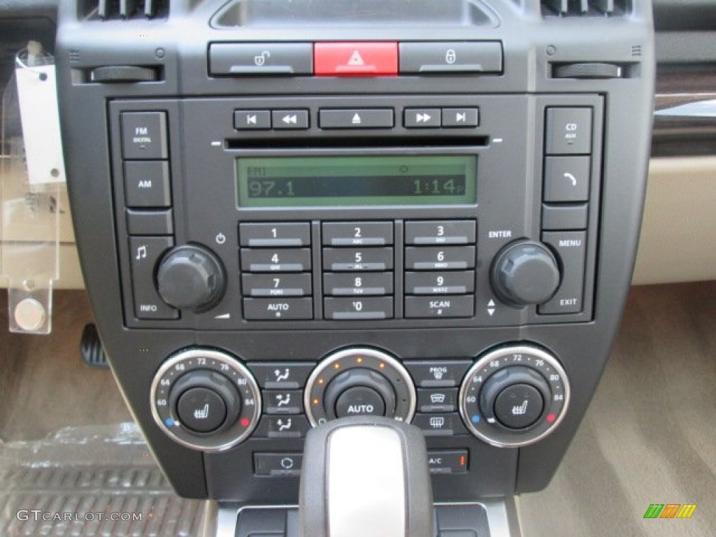2012 Land Rover LR2 HSE Controls Photo #84815718