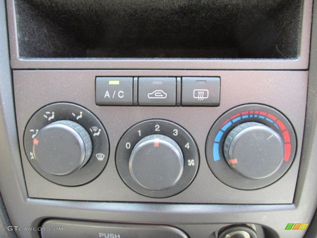 2005 Elantra GLS Sedan - Electric Red Metallic / Gray photo #13