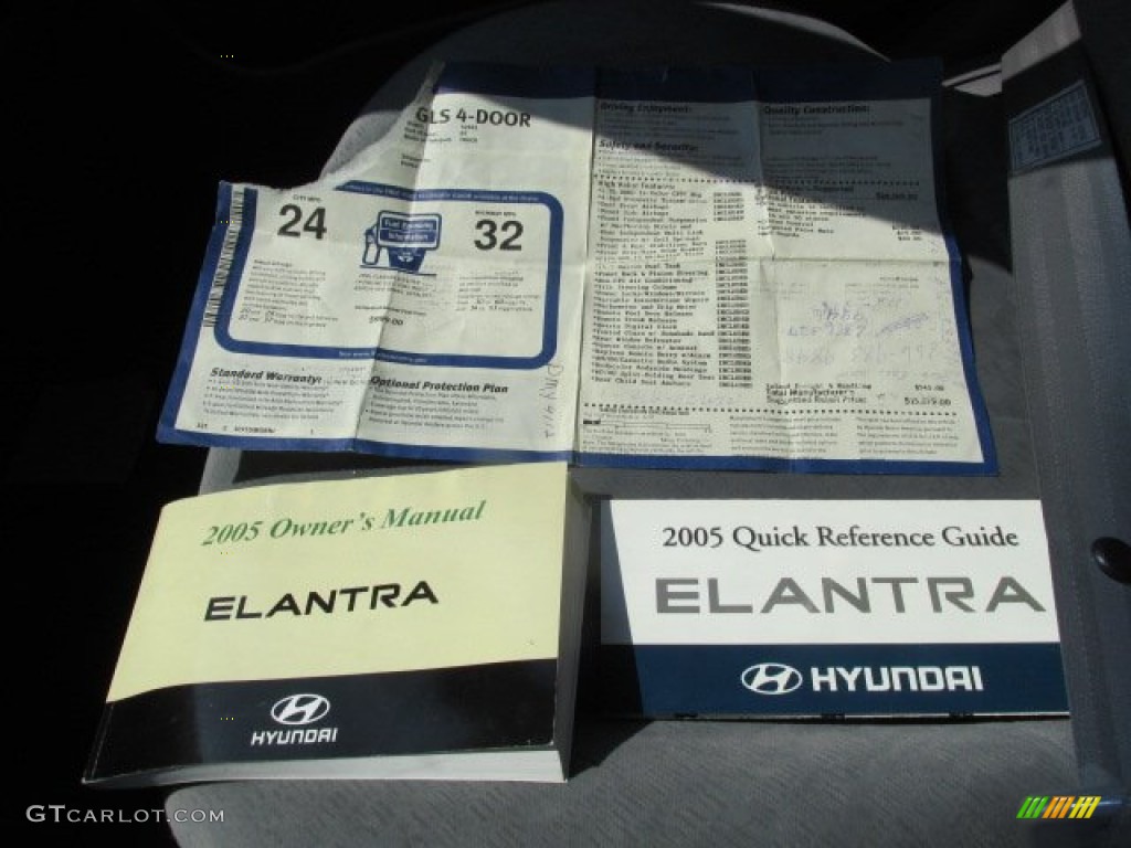 2005 Elantra GLS Sedan - Electric Red Metallic / Gray photo #18