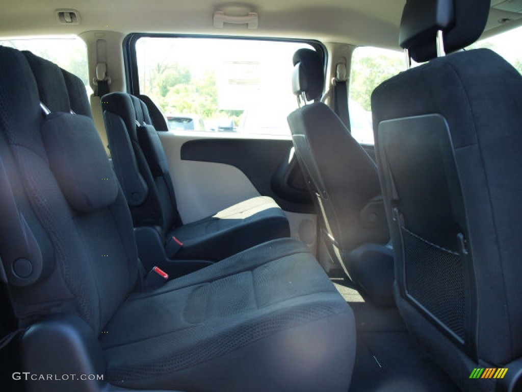 2014 Grand Caravan American Value Package - True Blue Pearl / Black/Light Graystone photo #4