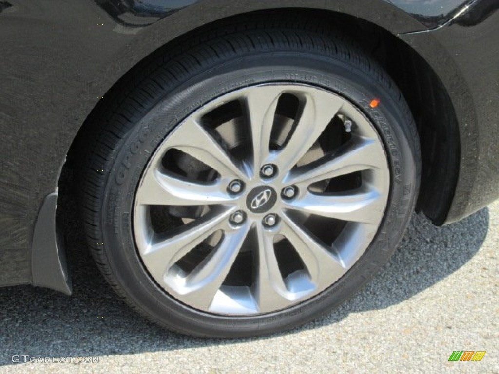 2011 Sonata SE - Midnight Black / Black photo #3