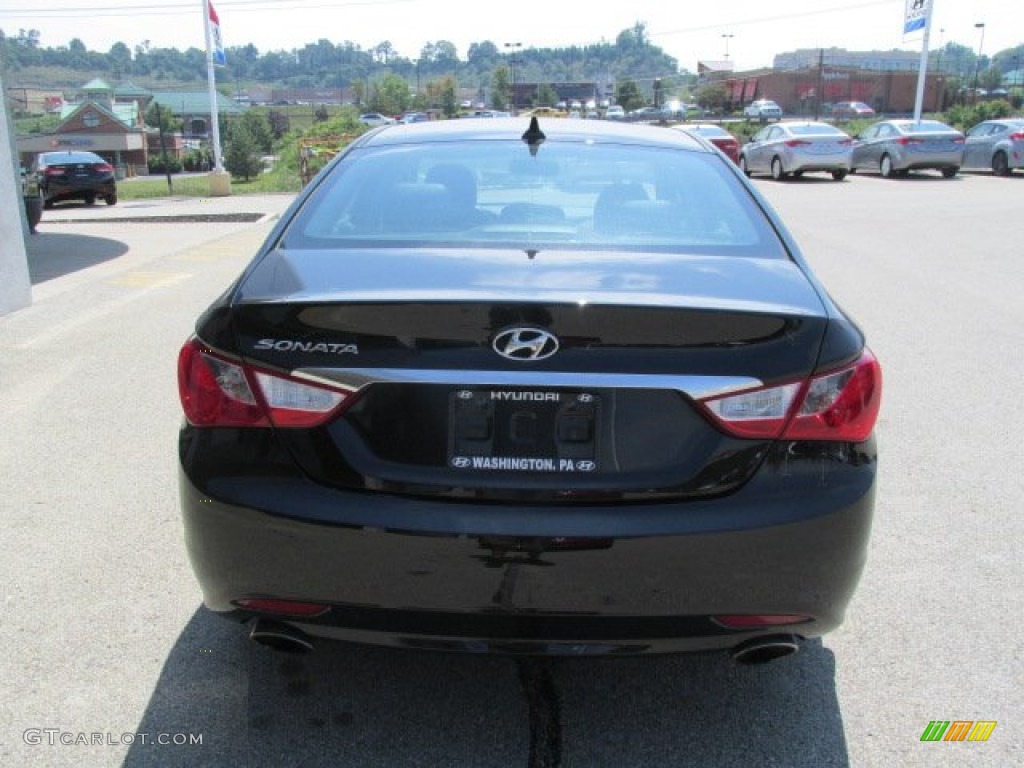 2011 Sonata SE - Midnight Black / Black photo #8