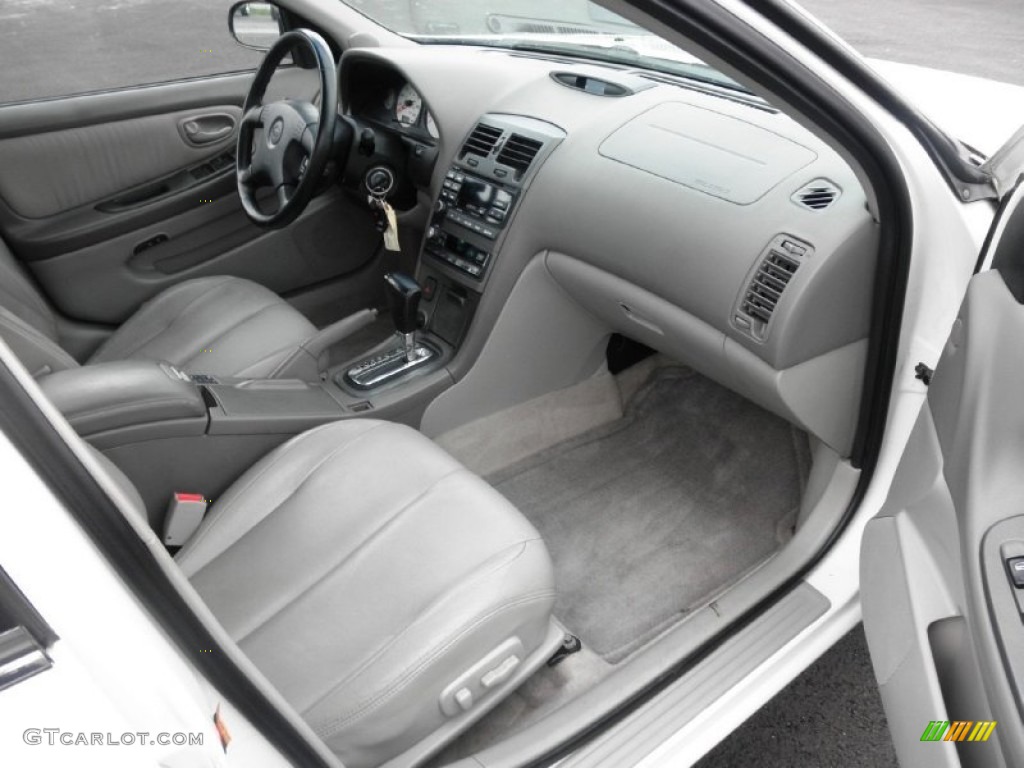 2000 Maxima SE - Icelandic Pearl / Frost photo #27