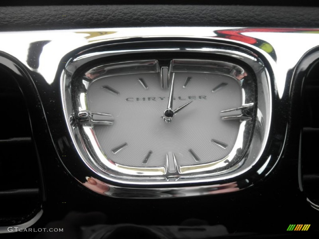 2012 Chrysler 200 Limited Sedan Gauges Photo #84820941