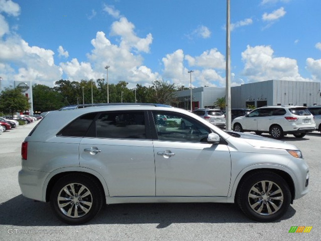 2011 Sorento SX V6 - Bright Silver / Black photo #10