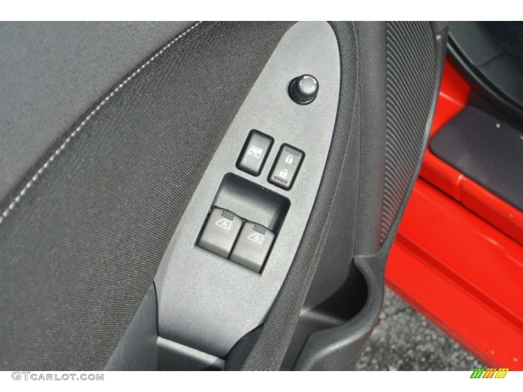 2011 Nissan 370Z Coupe Controls Photo #84826365
