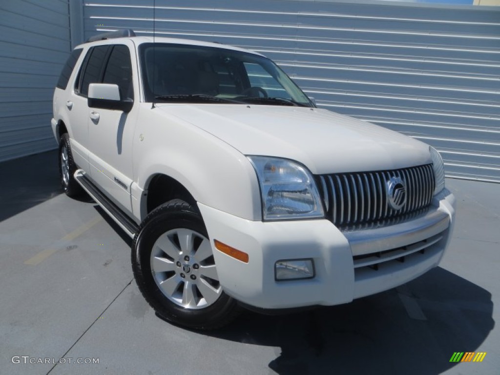 White Suede 2008 Mercury Mountaineer Standard Mountaineer Model Exterior Photo #84831636
