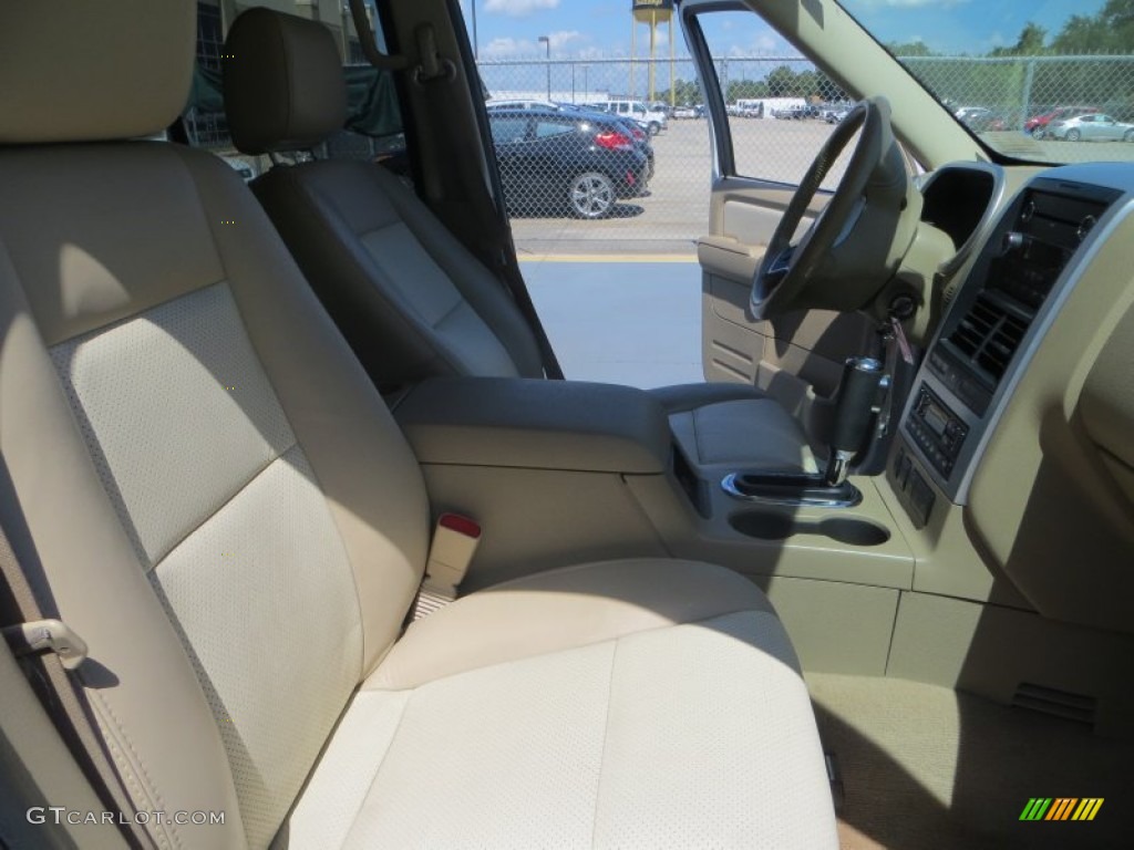 2008 Mountaineer  - White Suede / Camel photo #20