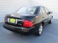 Blackout - Sentra 1.8 S Photo No. 3