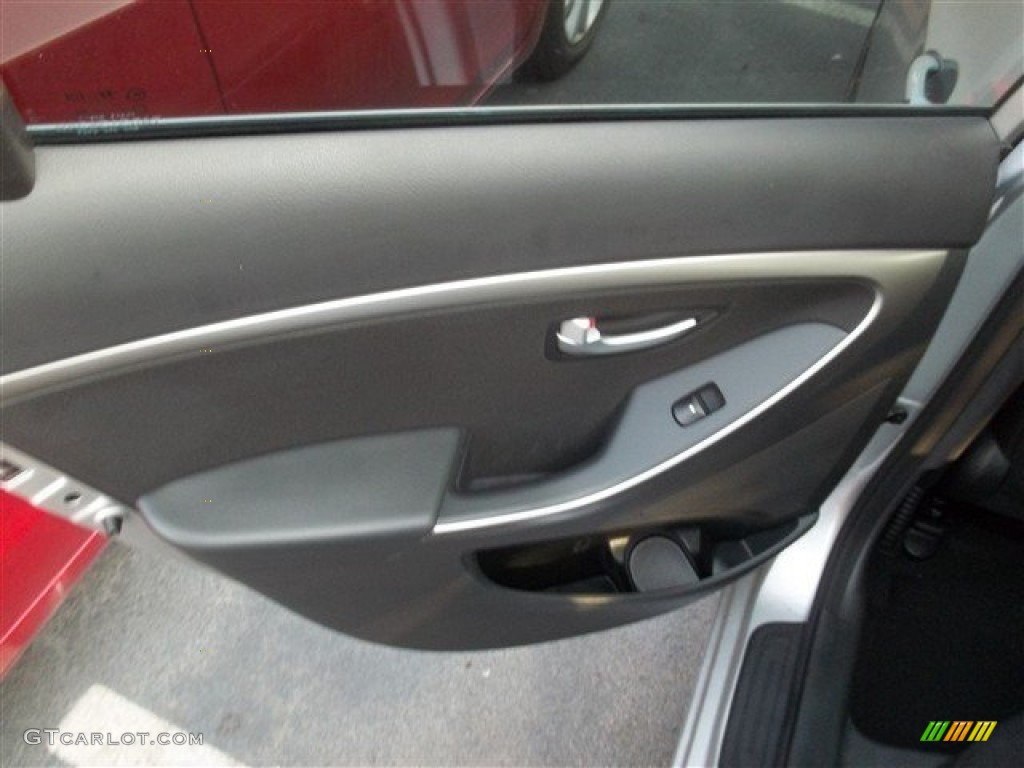 2013 Elantra GT - Silver / Black photo #10