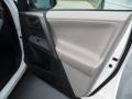 Super White - RAV4 LE Photo No. 16
