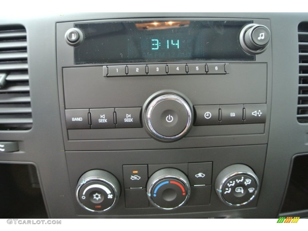 2014 Chevrolet Silverado 2500HD WT Regular Cab Controls Photos