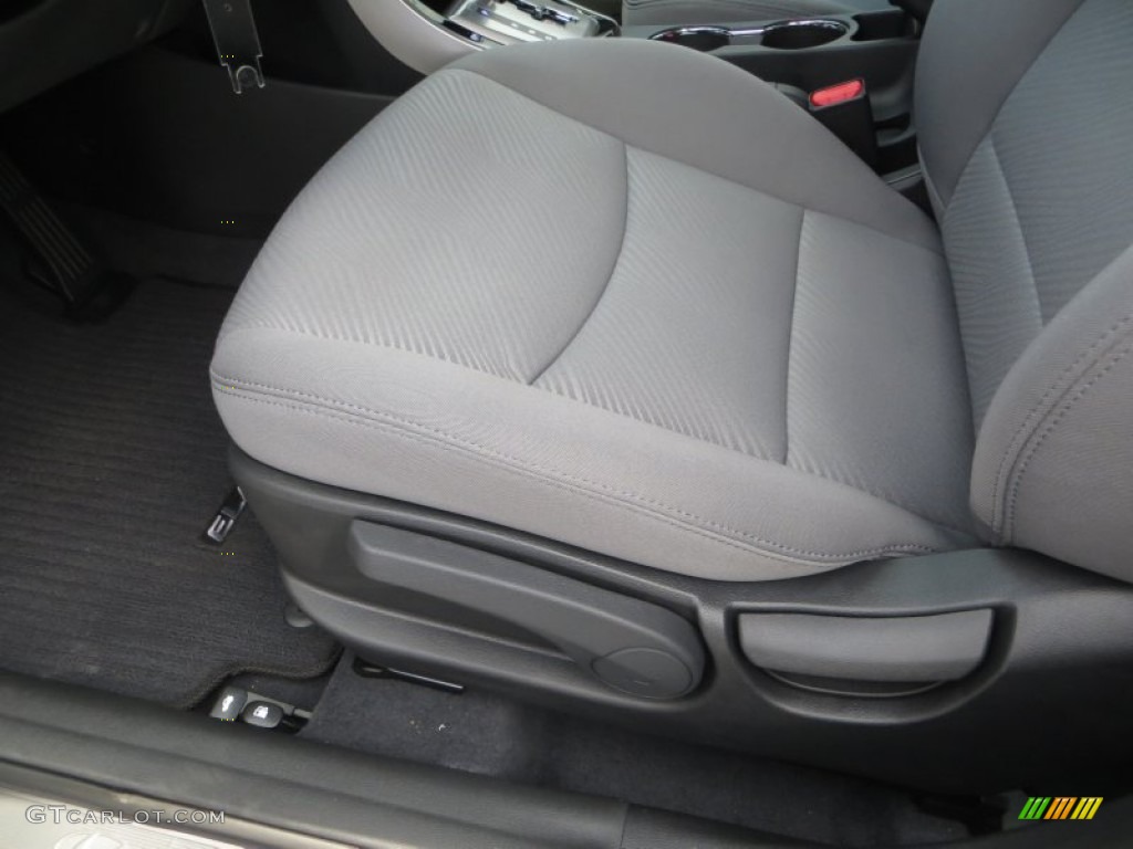 2013 Elantra GLS - Titanium Gray Metallic / Gray photo #23