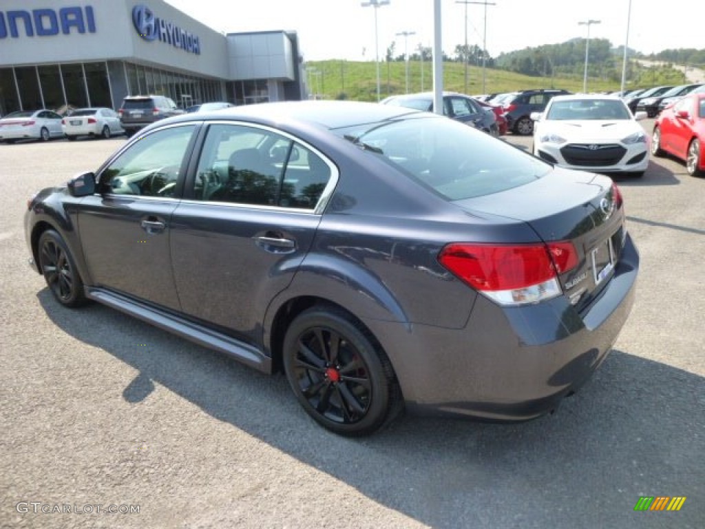 2013 Legacy 2.5i Premium - Graphite Gray Metallic / Black photo #5