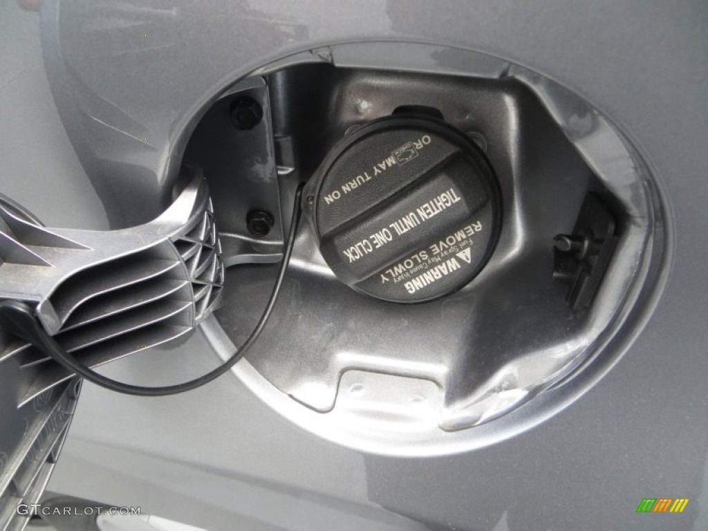 2013 Elantra GLS - Titanium Gray Metallic / Gray photo #15