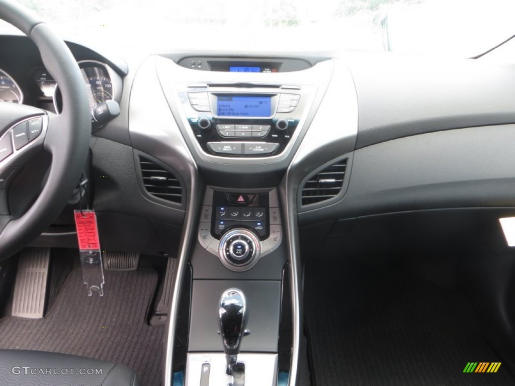 2013 Elantra Limited - Black / Black photo #26