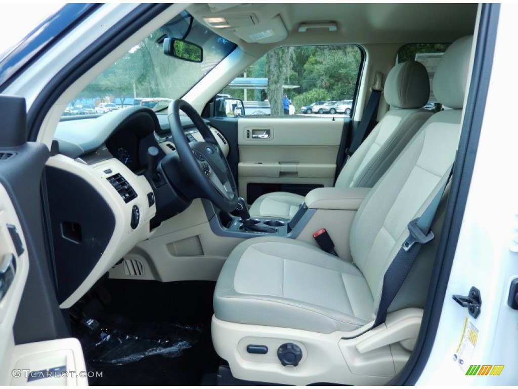 2014 Ford Flex SE Front Seat Photos