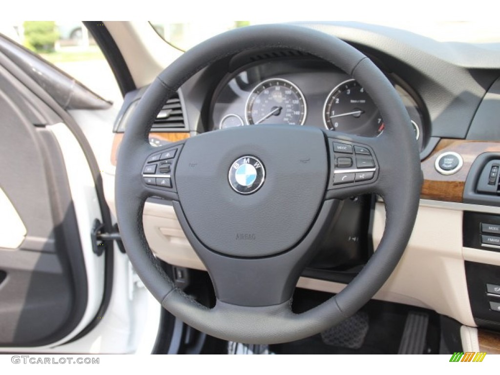 2013 BMW 5 Series 550i xDrive Sedan Oyster/Black Steering Wheel Photo #84850356