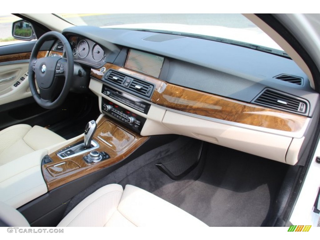 2013 5 Series 550i xDrive Sedan - Alpine White / Oyster/Black photo #25