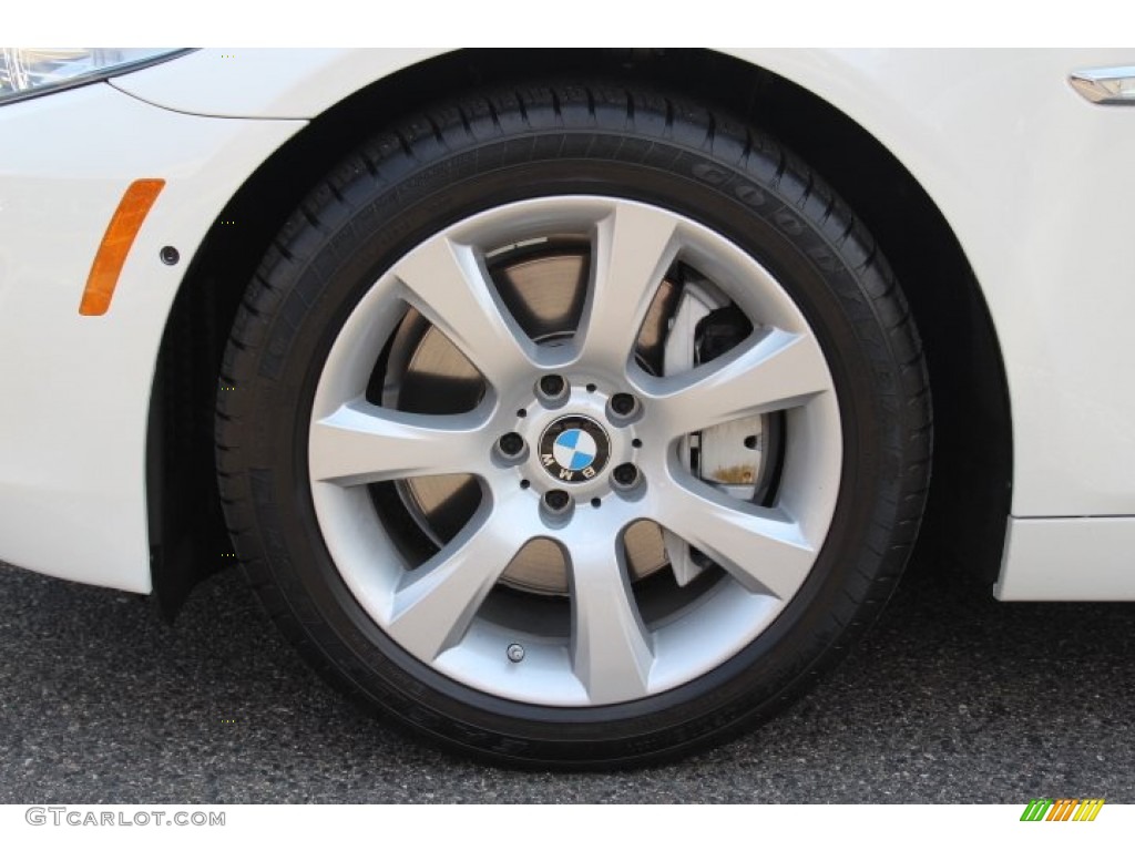 2013 5 Series 550i xDrive Sedan - Alpine White / Oyster/Black photo #30