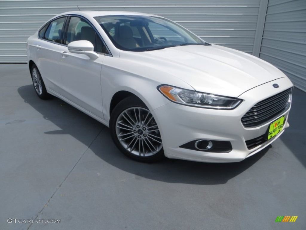 White Platinum Metallic Tri-coat Ford Fusion