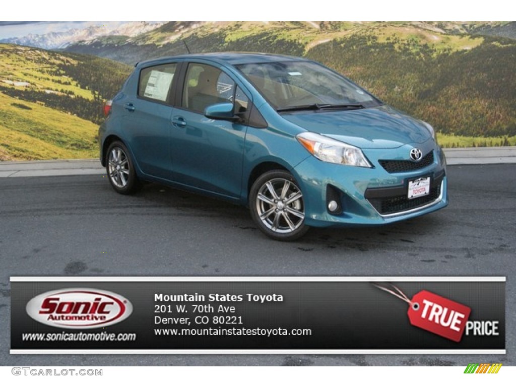 2013 Yaris SE 5 Door - Lagoon Blue Mica / Dark Gray photo #1