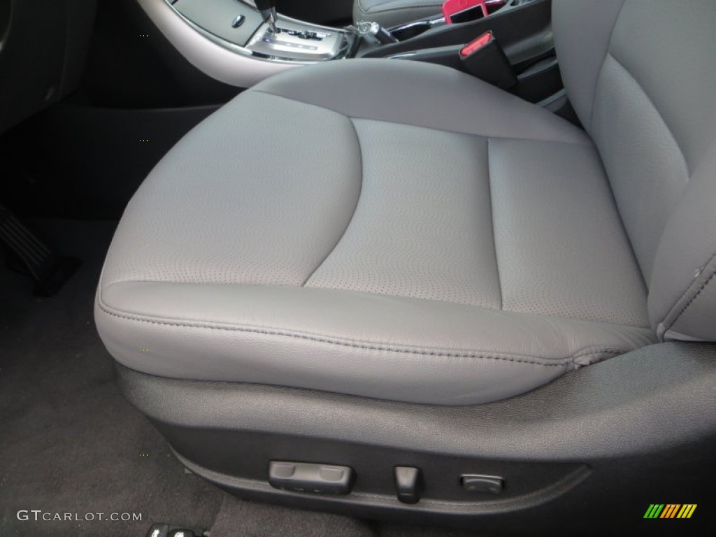2013 Elantra Limited - Silver / Gray photo #23