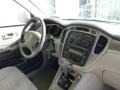 Millenium Silver Metallic - Highlander V6 4WD Photo No. 3