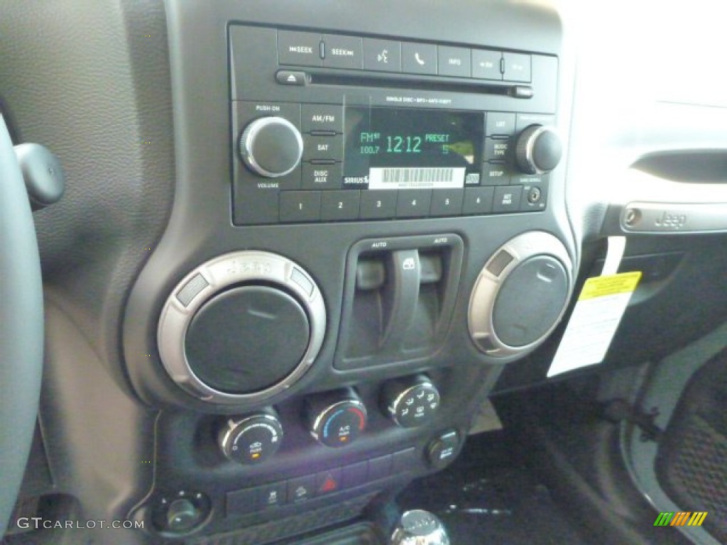 2014 Jeep Wrangler Sport S 4x4 Controls Photo #84856425