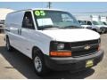 Summit White 2005 Chevrolet Express 2500 Cargo Van