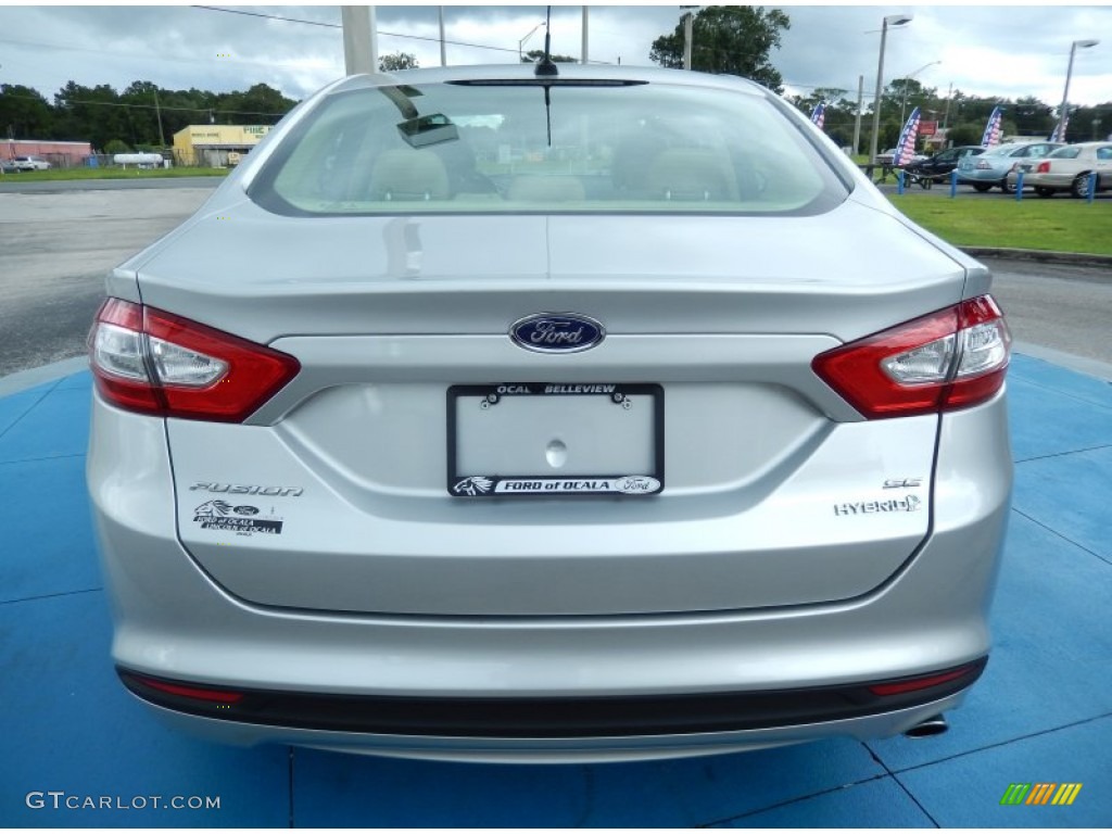 2013 Fusion Hybrid SE - Ingot Silver Metallic / Dune photo #4