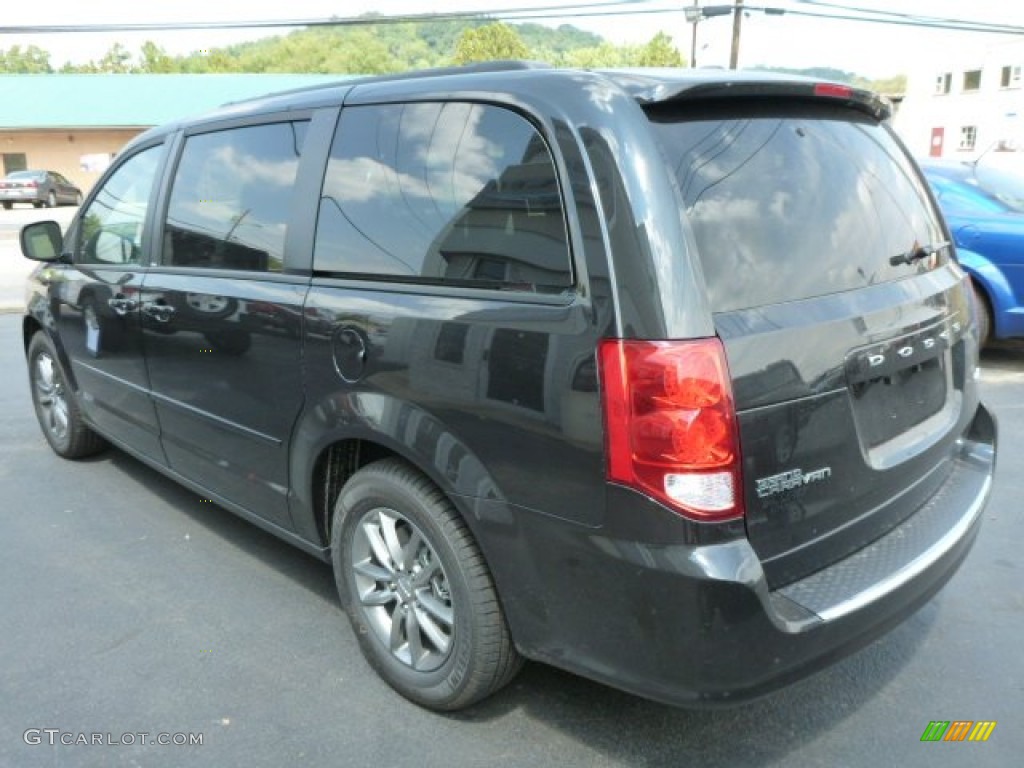 Brilliant Black Crystal Pearl 2014 Dodge Grand Caravan R/T Exterior Photo #84861579
