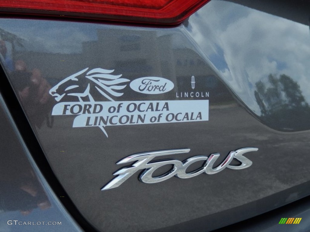 2014 Focus SE Sedan - Sterling Gray / Medium Light Stone photo #4