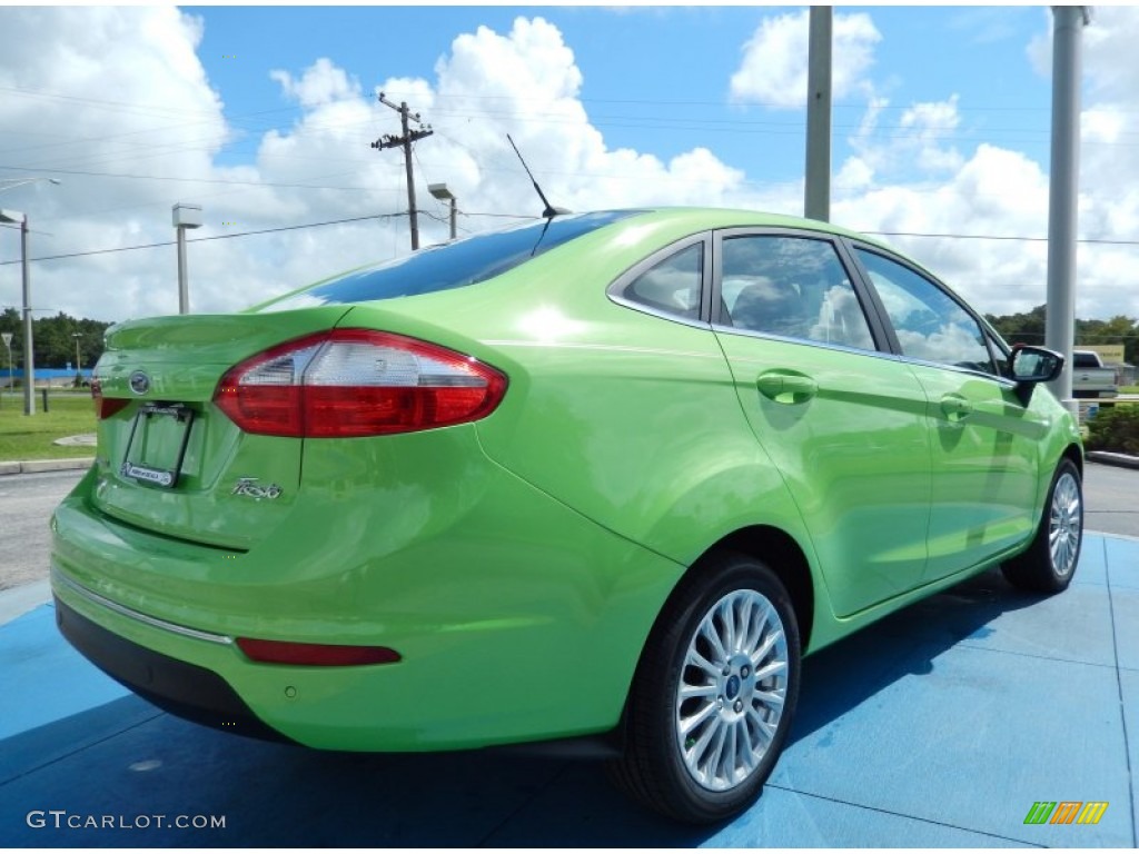 2014 Fiesta Titanium Sedan - Green Envy / Medium Light Stone photo #3