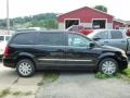 2014 Brilliant Black Crystal Pearl Chrysler Town & Country Touring  photo #5