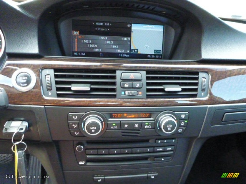 2008 BMW M3 Sedan Controls Photo #84865307