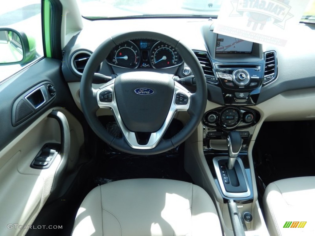 2014 Ford Fiesta Titanium Sedan Dashboard Photos