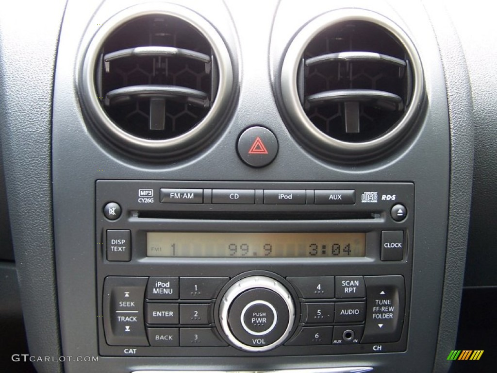 2011 Rogue S - Silver Ice Metallic / Gray photo #17