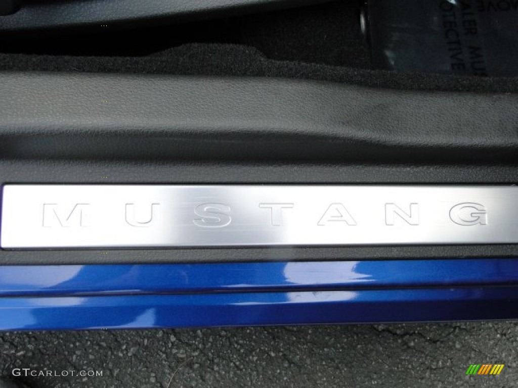 2009 Mustang GT Premium Convertible - Vista Blue Metallic / Dark Charcoal photo #28