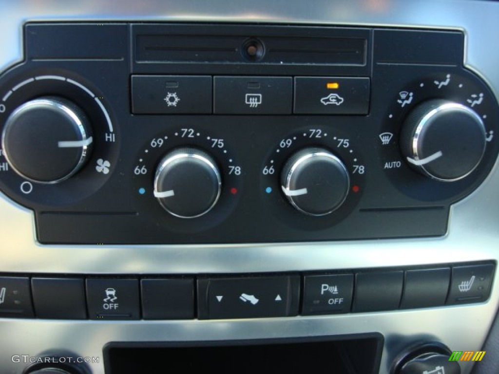 2006 Grand Cherokee SRT8 - Black / Medium Slate Gray photo #22