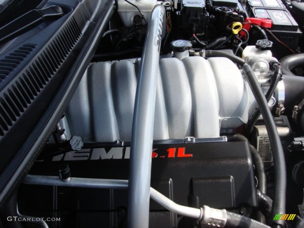 2006 Grand Cherokee SRT8 - Black / Medium Slate Gray photo #33