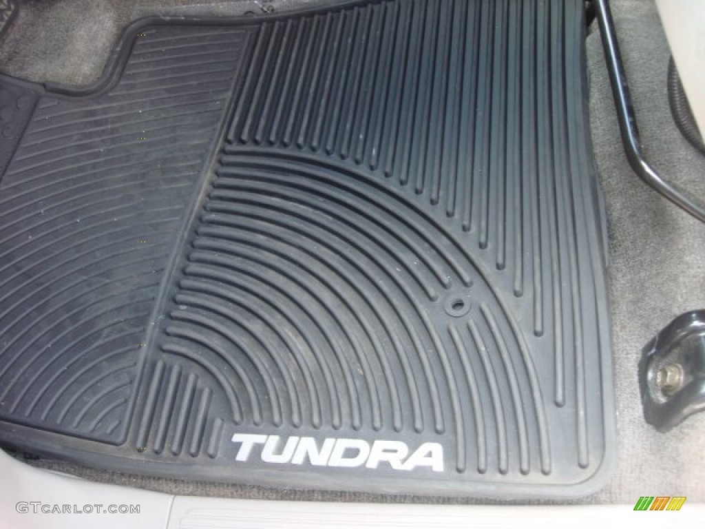 2005 Tundra SR5 Double Cab 4x4 - Silver Sky Metallic / Light Charcoal photo #21